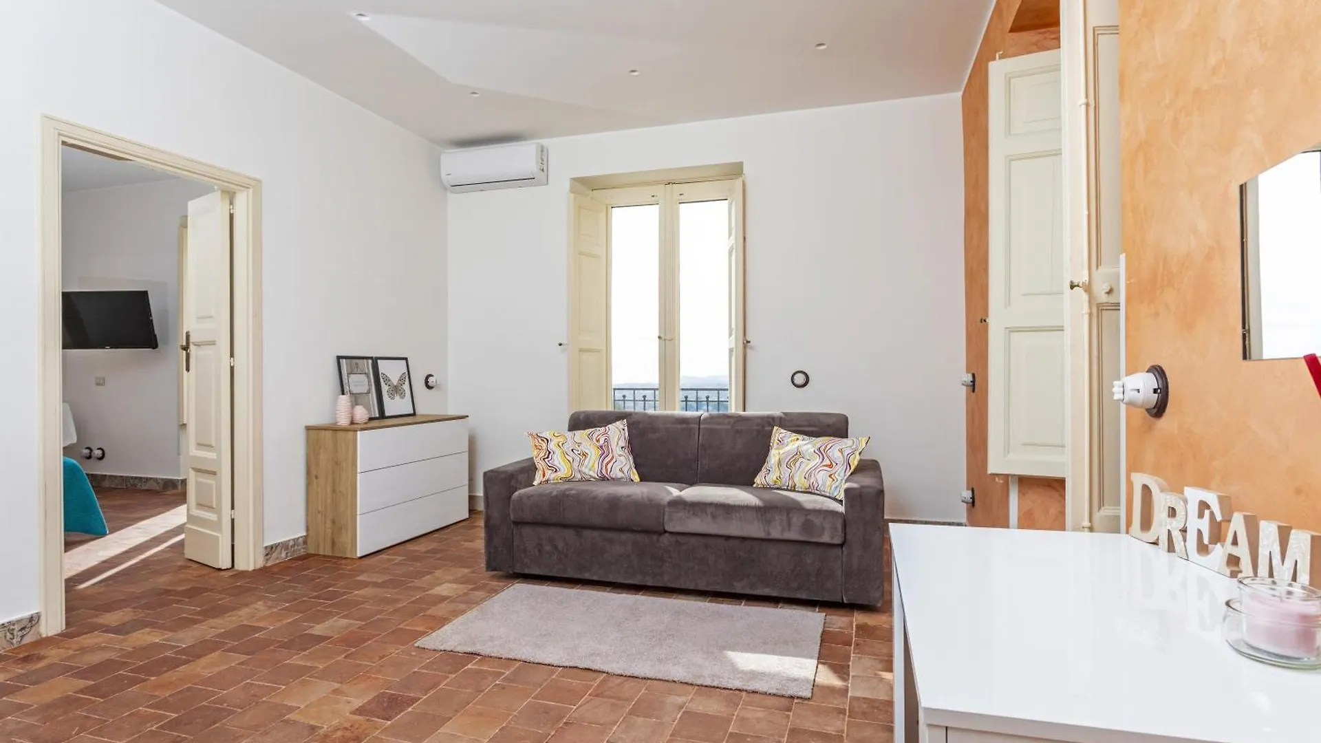 Badima - Villa Con Piscina Aci Sant'Antonio 0*,